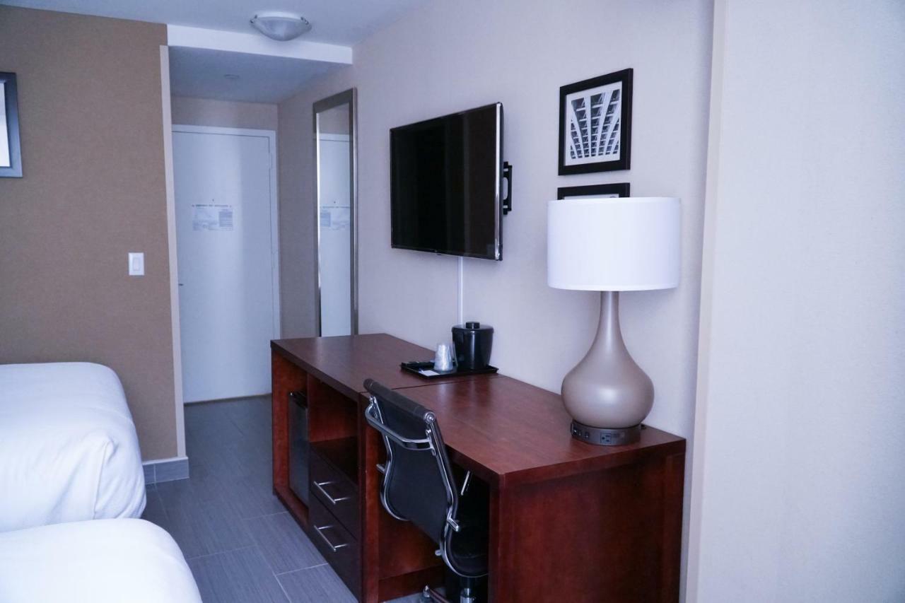 Hotel Mint Jfk Airport Нью-Йорк Экстерьер фото