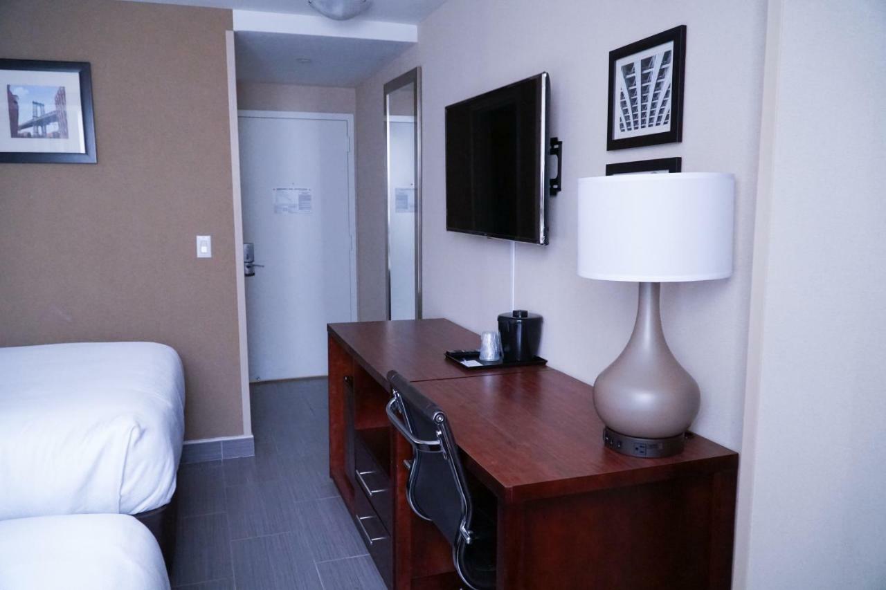 Hotel Mint Jfk Airport Нью-Йорк Экстерьер фото