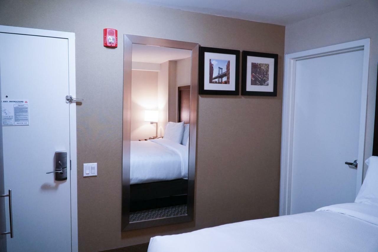 Hotel Mint Jfk Airport Нью-Йорк Экстерьер фото